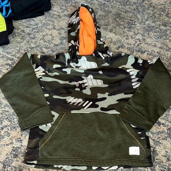 Boys size 8 Activewear Bundle - Picture 5 of 7